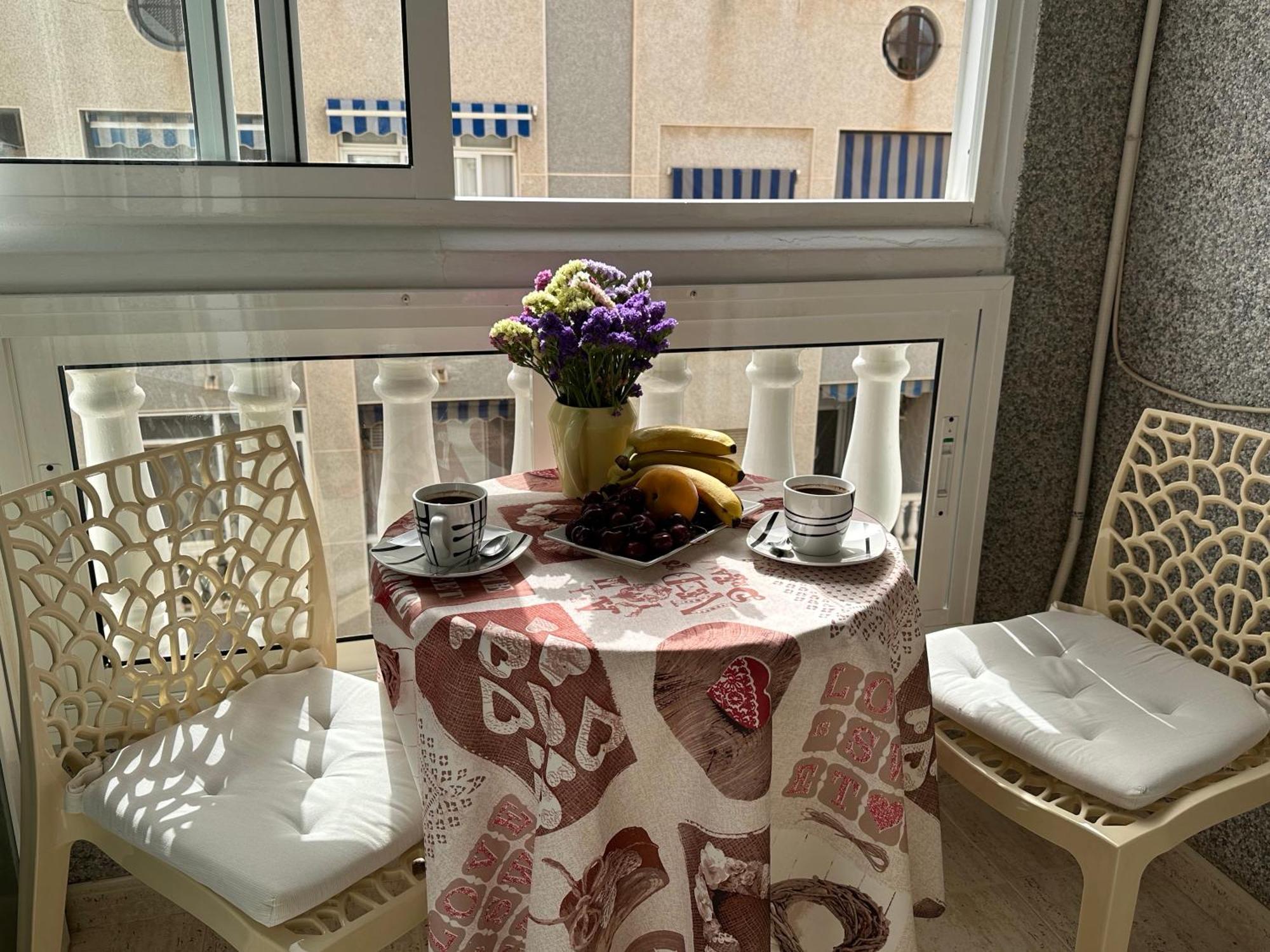 Apartament Montana Torrevieja Exterior photo